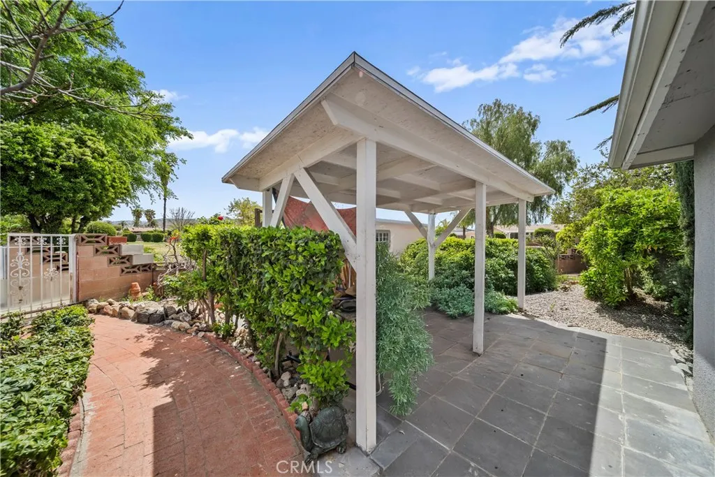 820 S Alessandro Street, Hemet, California 92543 home-pic-5